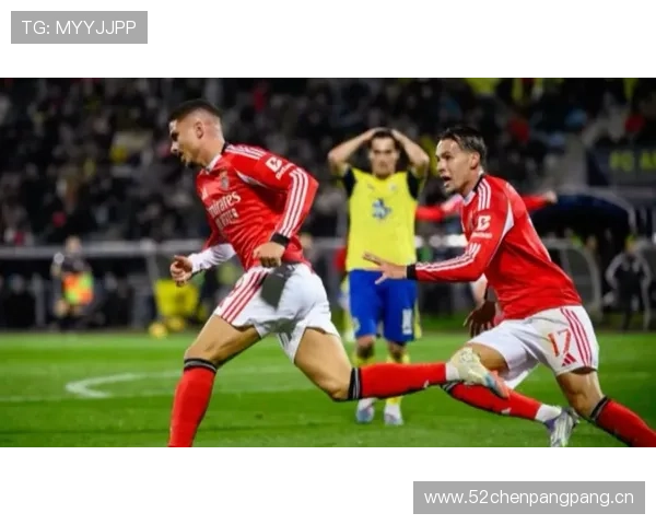 塔瓦雷斯职业生涯轨迹:从本菲卡青训到英超稳步成长 塔瓦雷斯职业生涯轨迹:从本菲卡青训到英超稳步成长